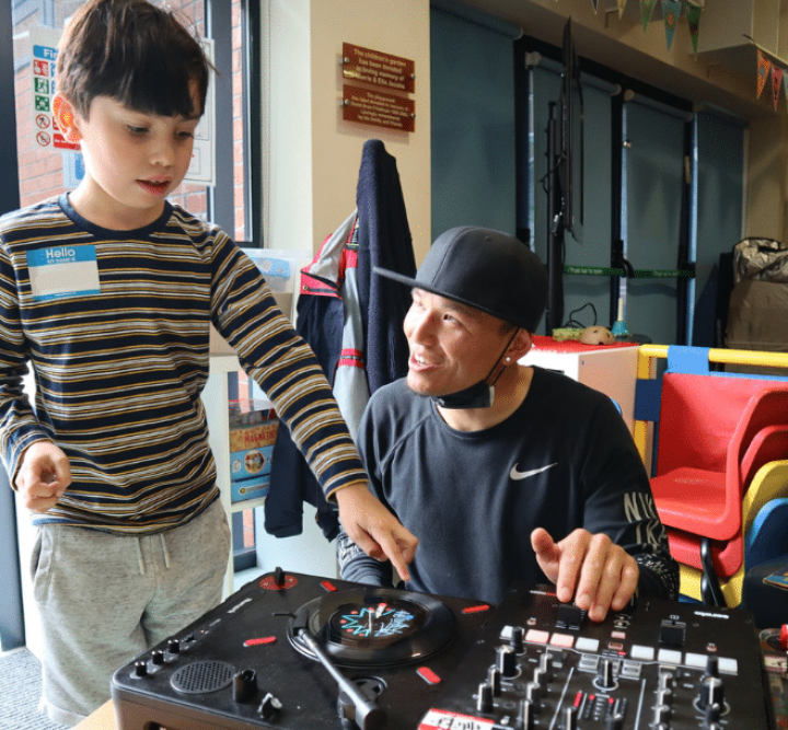 A dj lesson with a child
